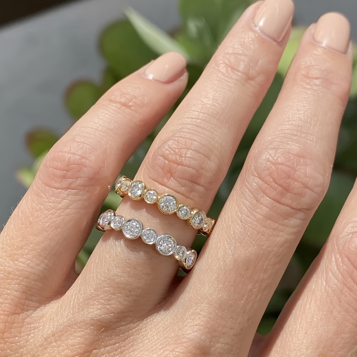 Elegant Circle Zirconia Eternity Ring for Women
